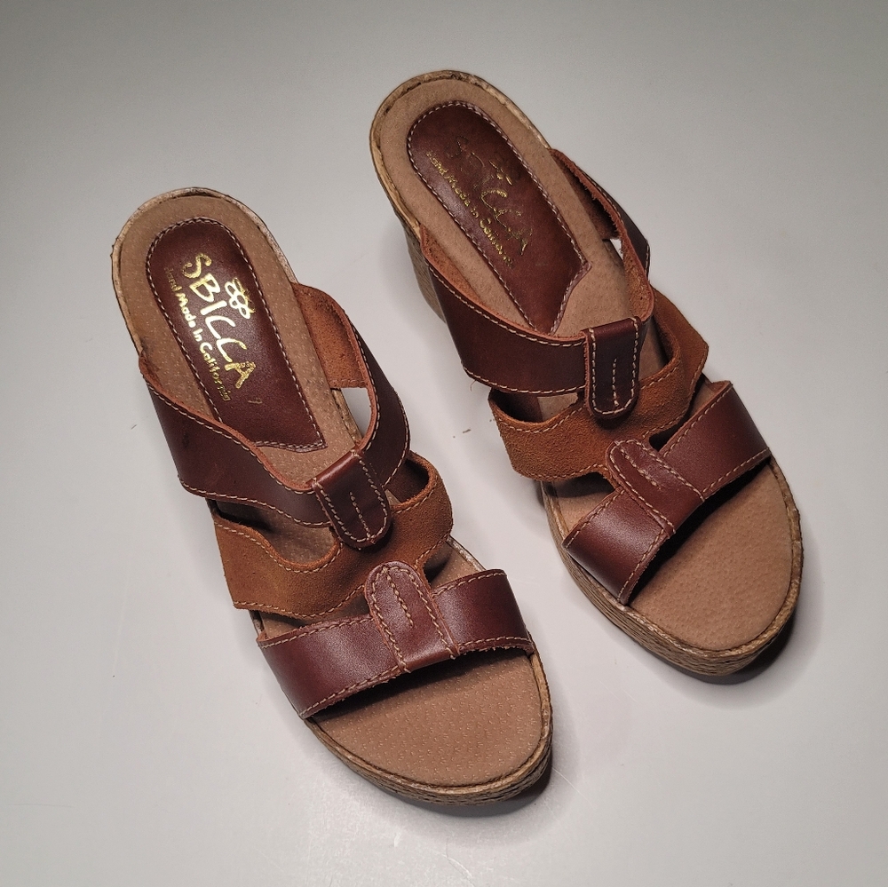 Sbicca platform wedge sandals 9